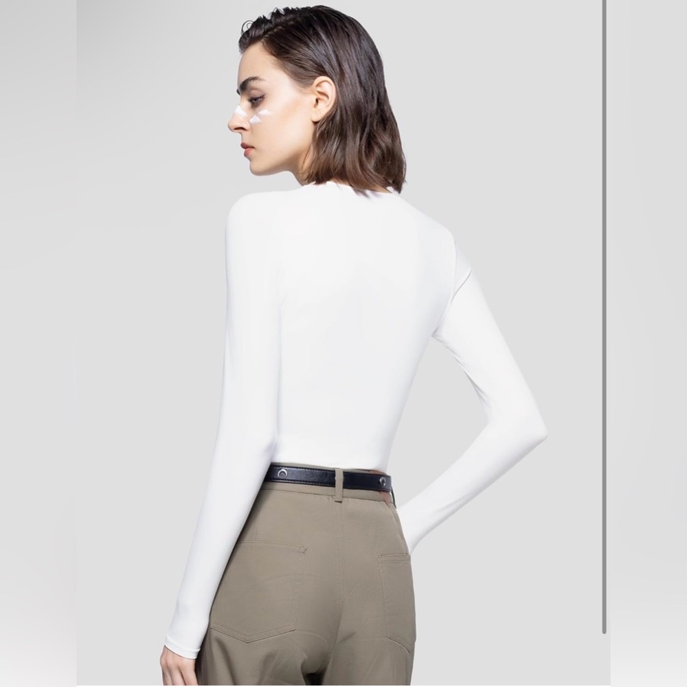Classic White Long Sleeve Crop Top - Picture 6 of 9